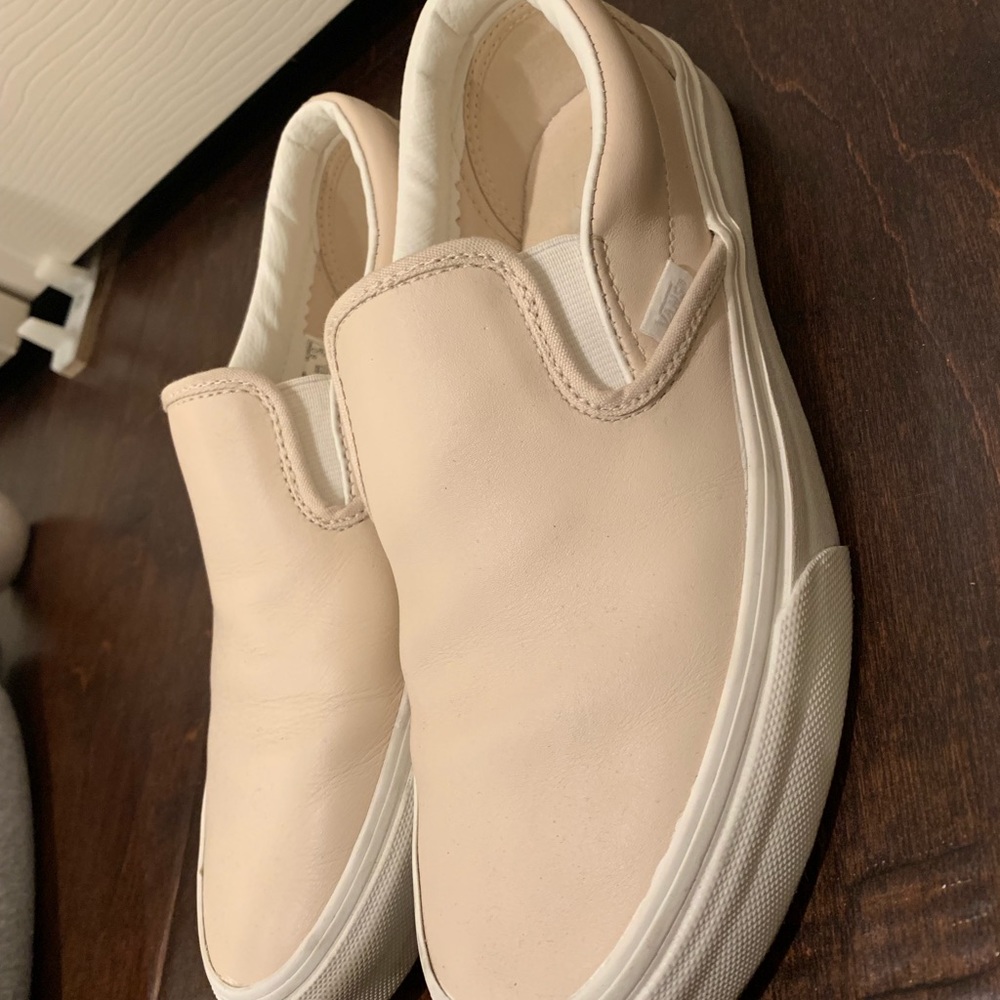 LEATHER light pink slip on vans! Size 9 women’s